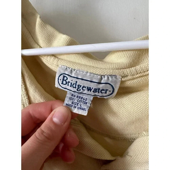 Bridgewater Women’s size large yellow shirt - Picture 4 of 6